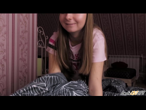 ❤️ Blondie оның BFF-ны терең сорып, аузына шәует алады ❤❌ Порно видео бойынша бізде